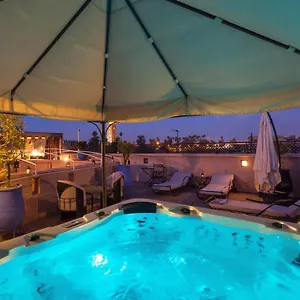 https://riad-dar-sholmes.marrakeshhotelsmorocco.com